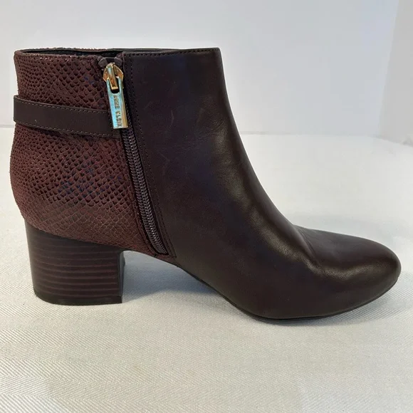 Anne Klein Hilda Ankle Boots in Dark Brown with "Snakeskin" Heels 7 1/2 M - Picture 4 of 9